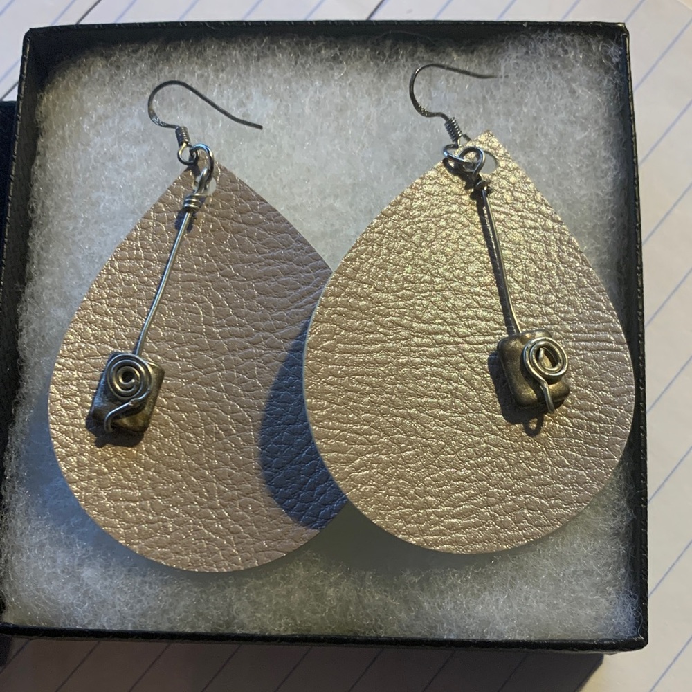 Elegant Silver Teardrop Earrings